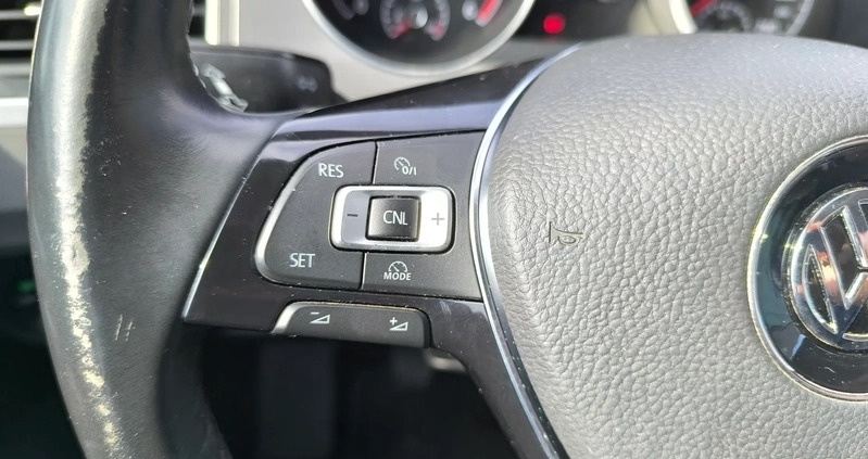 Volkswagen Golf Sportsvan cena 44900 przebieg: 156000, rok produkcji 2015 z Dziwnów małe 254